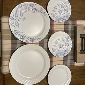 Corelle Impressions BOTANIQUE Plates by Corning White Blue
